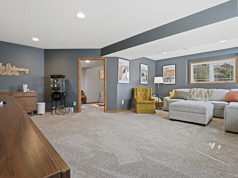 1016 Peterson Dr — Photo 47