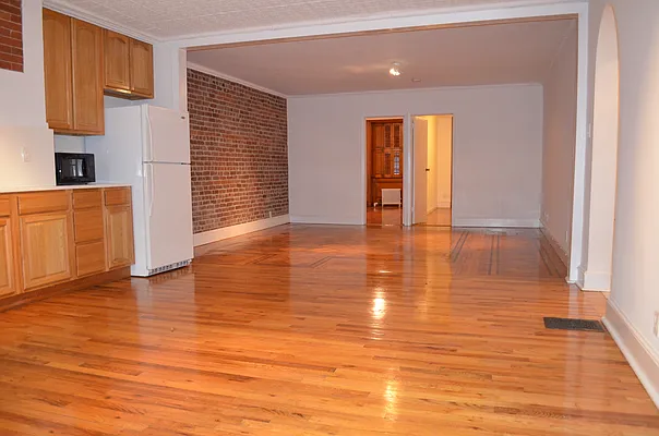 Rented by Brooklyn Landmark Real Estate | media 28