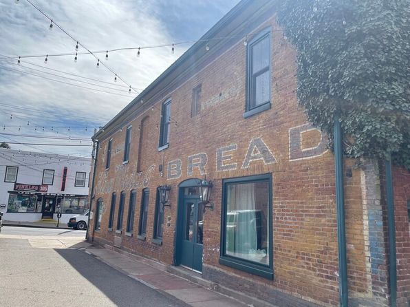 6 Coryell St APT A