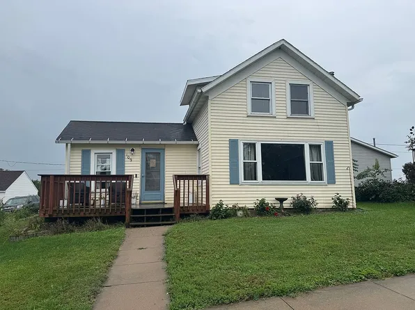 109 E Tuttle St, Norway, IA 52318