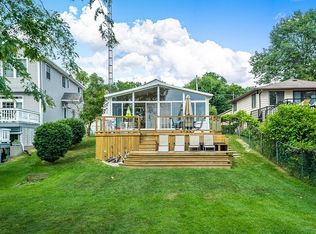 14170 Eastview Dr, Fenton, MI 48430