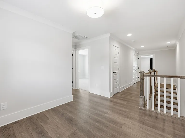 2957 Ross Ave — Photo 22