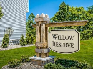 128 Weeping Willow Ln, Etna, OH 43068