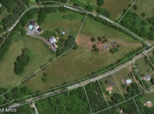 9035 Knoll Run Ln, Marshall, VA 20115