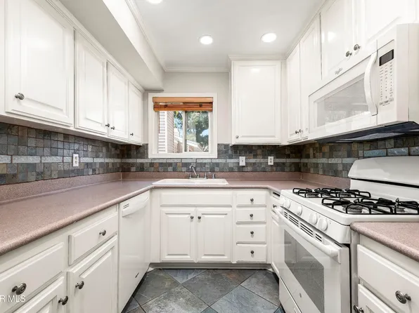 9952 Sepulveda Blvd APT 5, Mission Hills, CA 91345