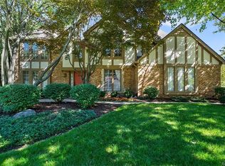 2854 Steamboat Springs Dr, Rochester Hills, MI 48309