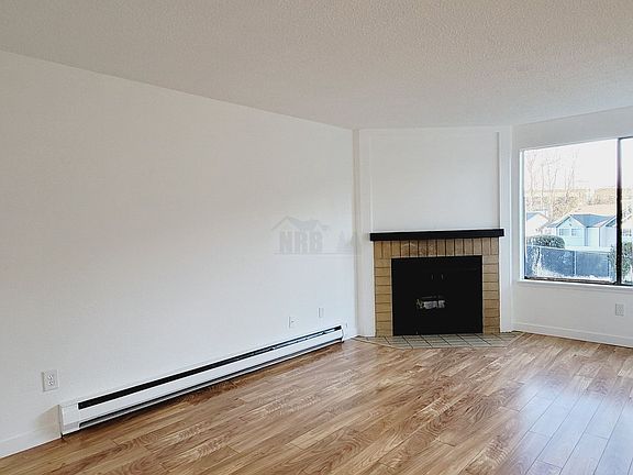 5th image of 4002 S 158th St APT A