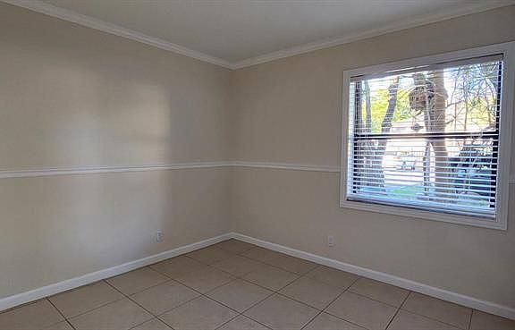 2nd image of 9922 Nob Hill Ct #9922