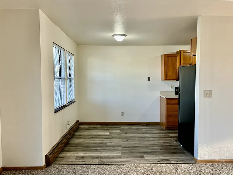 457 Stratford Way #2 — Photo 4
