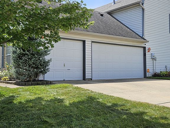 3rd image of 6062 Peregrine Blvd