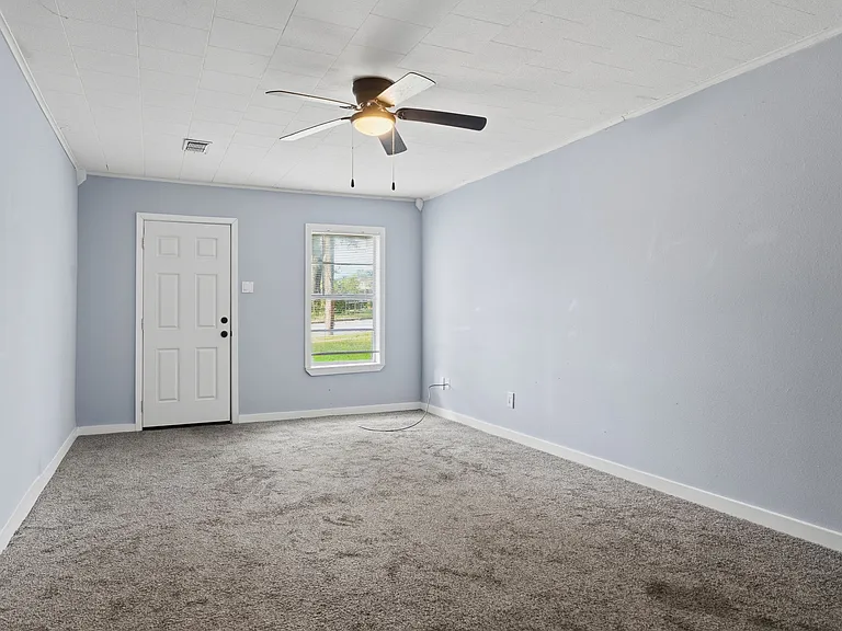 1520 E Hankerson St — Photo 20