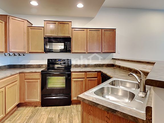5th image of 20025 N 20th St Unit 121