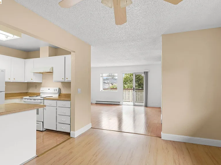 981 Cheryl Ann Cir #40 — Photo 6