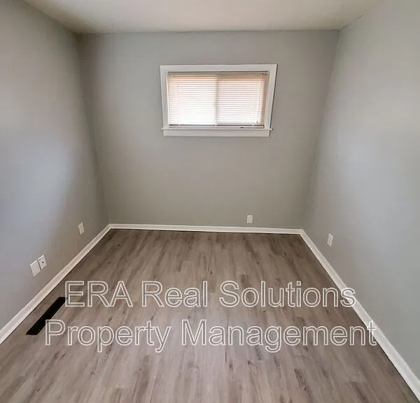 2906 Woodgrove Dr — Photo 12