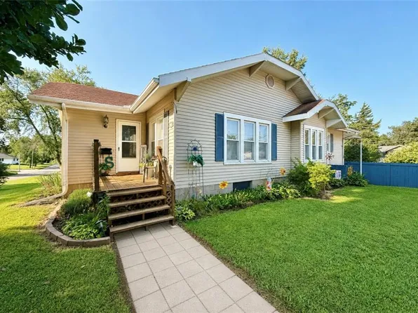 604 S Mulberry St, Maryville, MO 64468