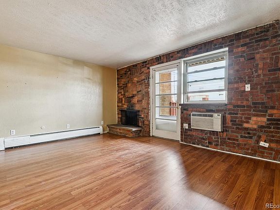 3rd image of 625 N Pennsylvania Street #208