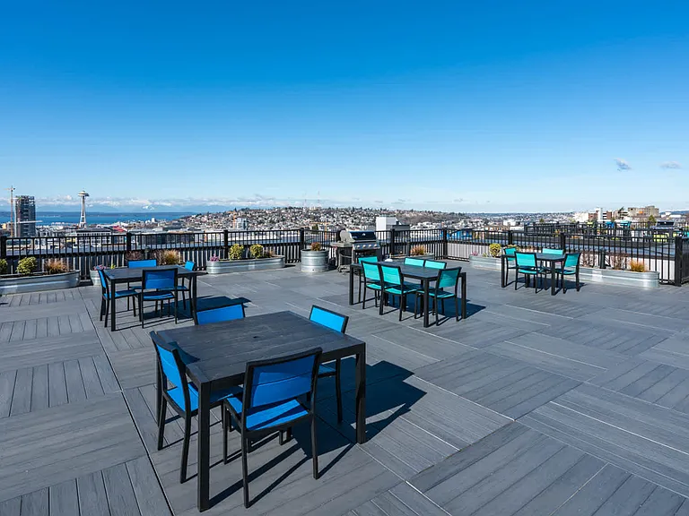 Rooftop Lounge