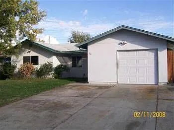 3665 Fallis Cir photo 1
