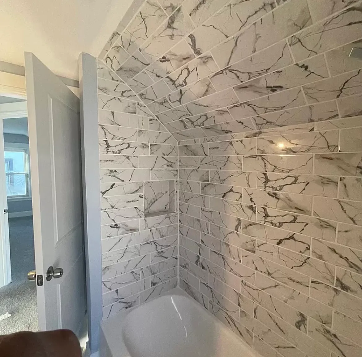 3 bed, 1099 sqft, $2,200 — Photo 4