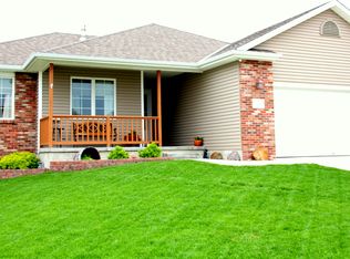 2416 NW 45th St, Lincoln, NE 68524