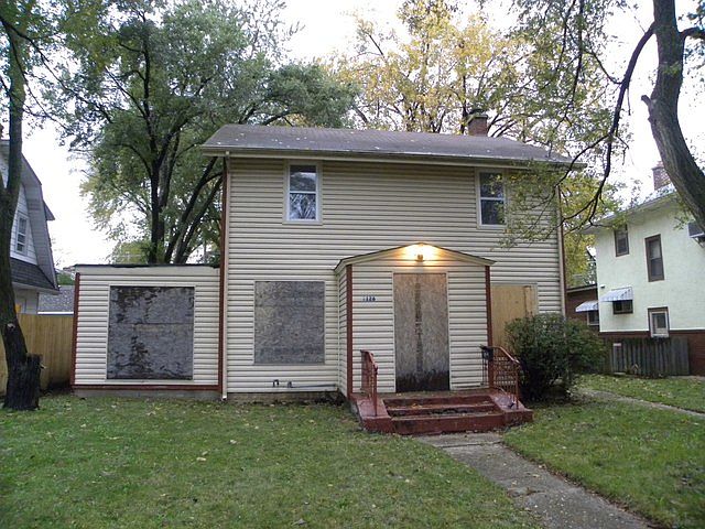 1st image of 1126 N Poplar St