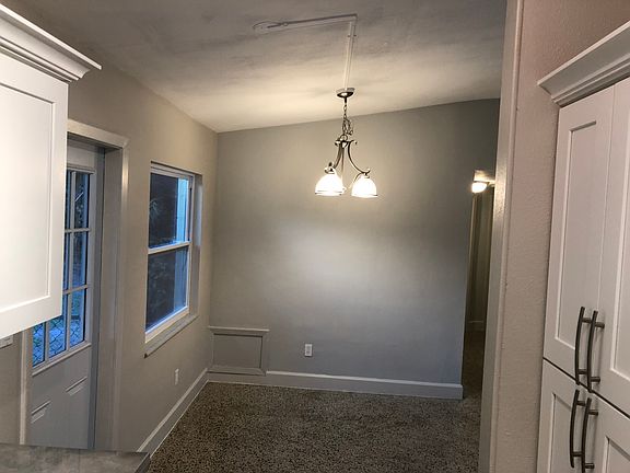 4th image of 1103 Forester Ave