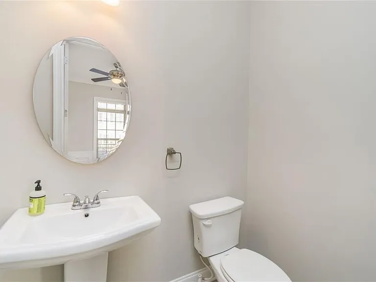 2256 Tenor Ln — Photo 18