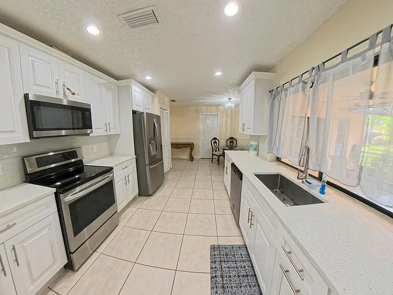 13484 Jonquil Ct — Photo 23