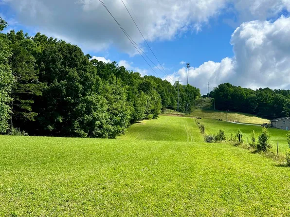 Eli Ln, Oneida, TN 37841