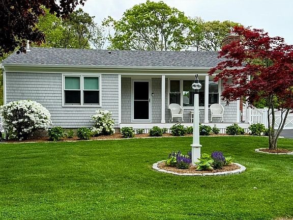 2nd image of 6 Andrea Rd