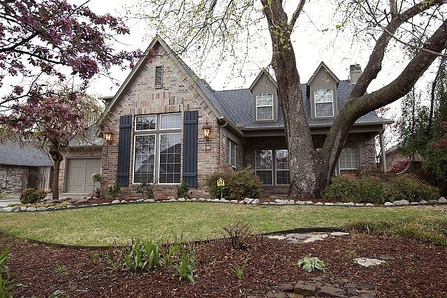Light Filled Home in South Towne Square