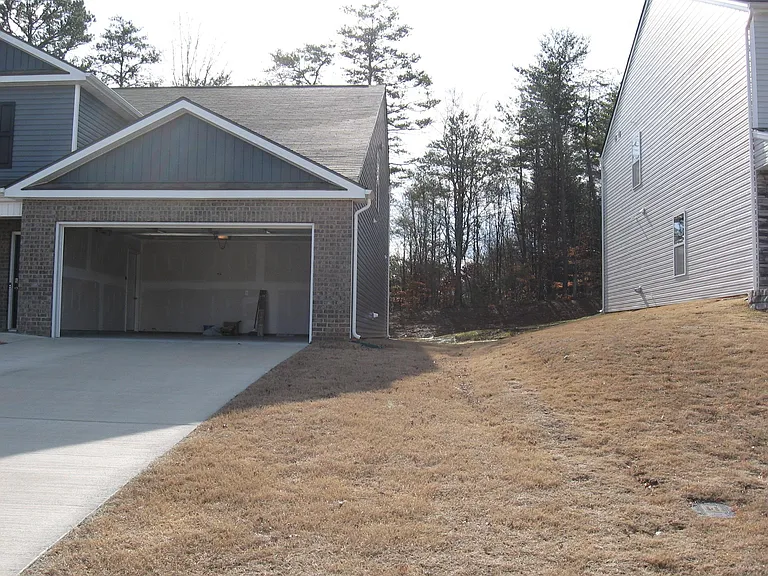 219 Venard Way — Photo 3
