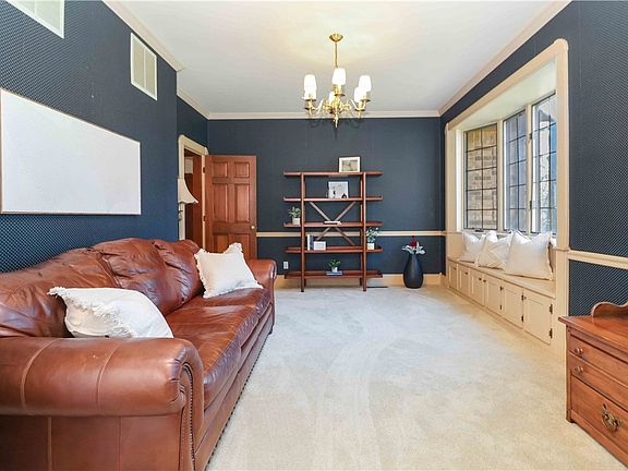 3rd image of 2701 Inwood Dr