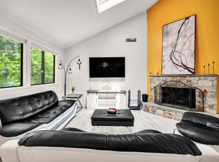 213 Ledge Dr #213, Torrington, CT 06790