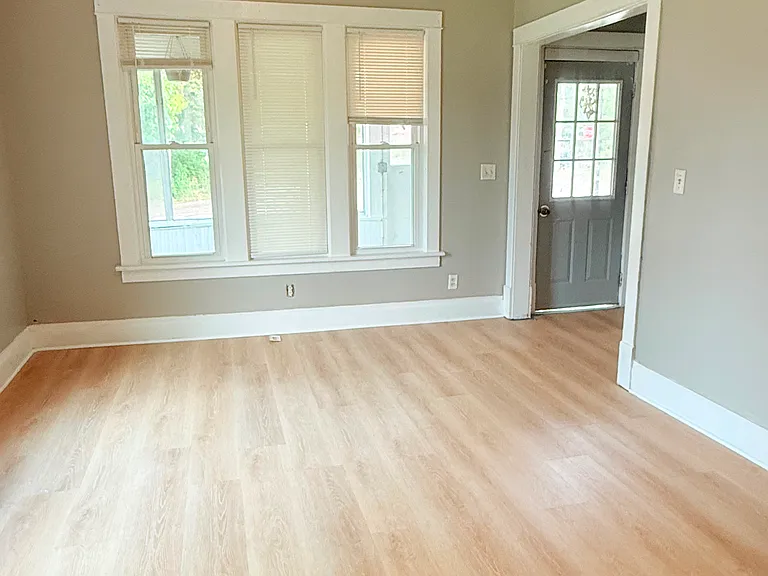 2401 Ferrant Pl N — Photo 6