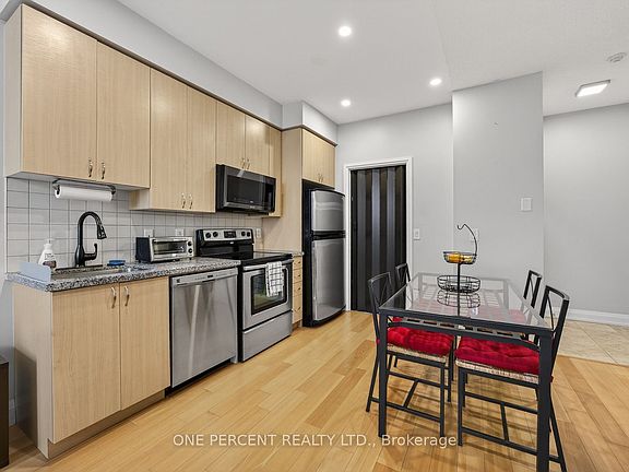 4th image of 55 De Boers Dr #Penthouse 11