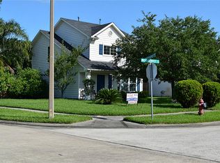 239 Silvermist Cir, Dickinson, TX 77539