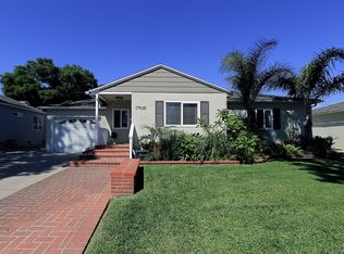 17935 Emelita St, Encino, CA 91316