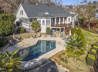 205 Townsend Dr, Clayton, NC 27520