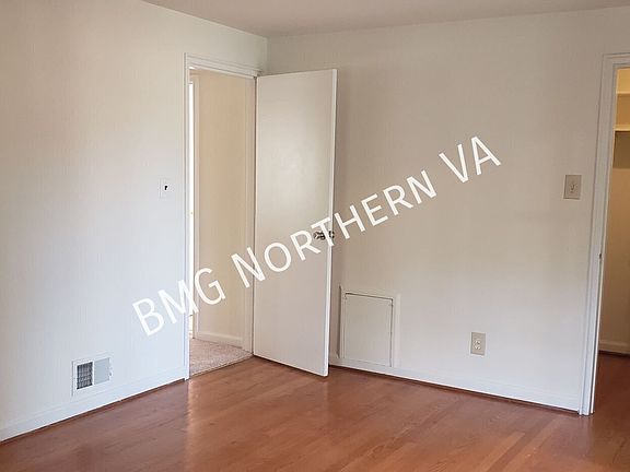5th image of 2394 N Quincy St