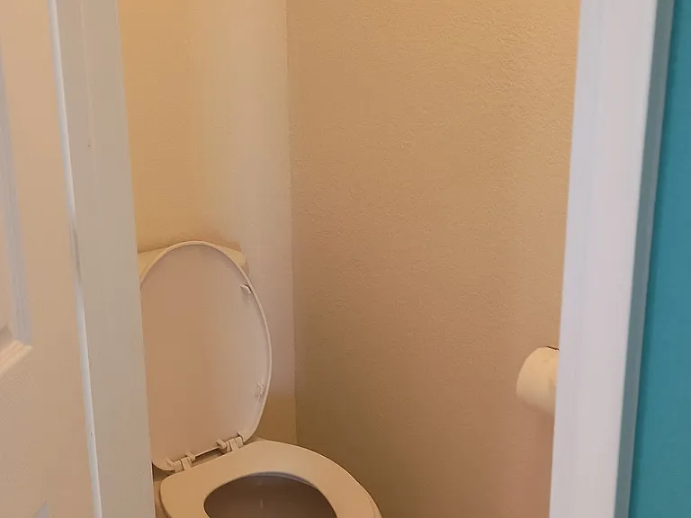 4018 Fernglade Dr — Photo 23