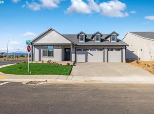 430 S Cedar St, Yamhill, OR