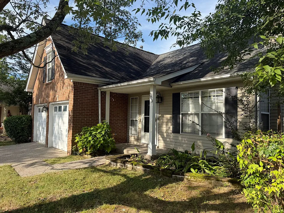 303 Norvich Ct