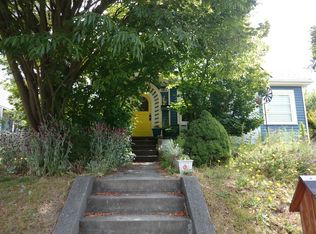 7056 8th Ave NW, Seattle, WA 98117