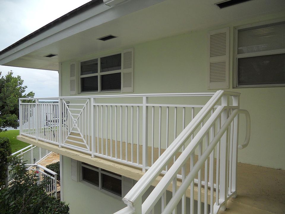 1st image of 68 Yacht Club Dr APT 25
