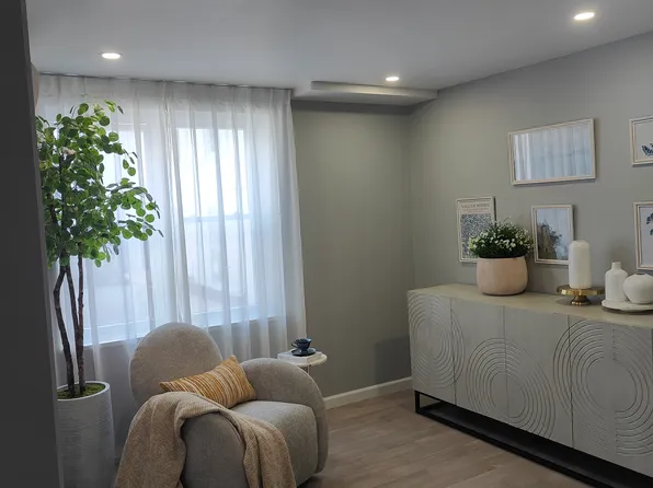 1725 68th Street image 6 of 10