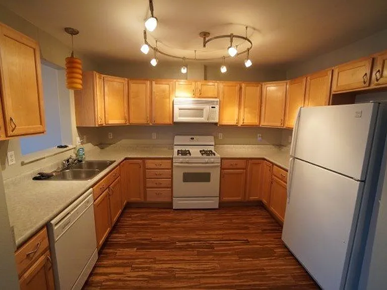 16231 Ursa Minor Cir — Photo 3
