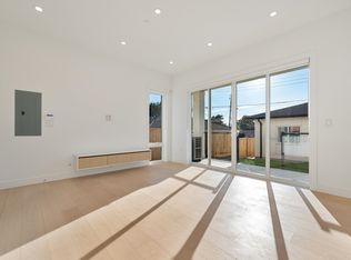 6933 Prince Edward St #2, Vancouver, BC V5X3P2