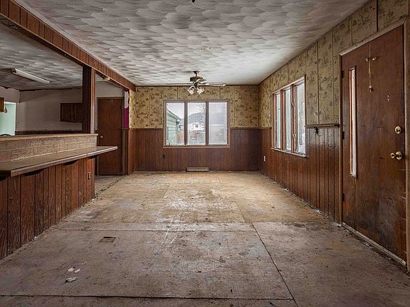 4th image of 189 Potter Brook Rd