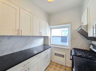 1724 65th St #2A, Brooklyn, NY 11204